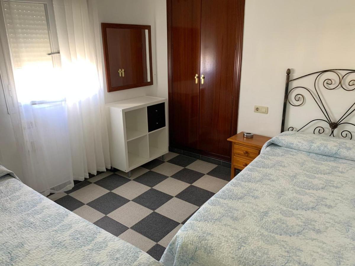 Hostal El Emigrante Dos Hermanas Exterior foto