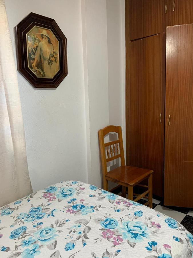 Hostal El Emigrante Dos Hermanas Exterior foto